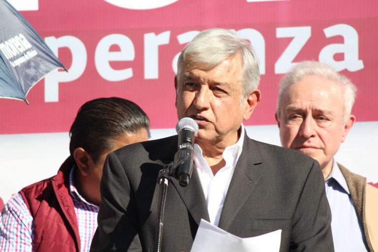 Presenta @LopezObrador_ plan para defender derechos humanos de migrantes