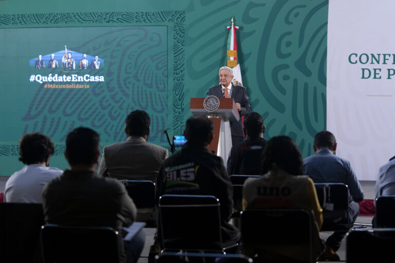 Órganos electorales violaron la Constitución, insiste @LopezObrador_