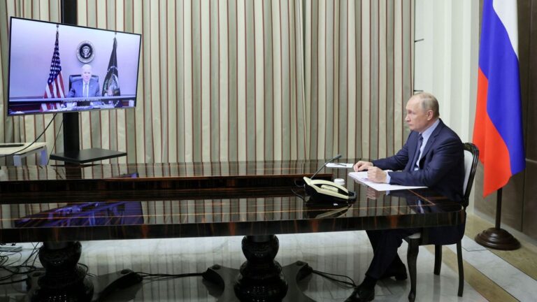 Diálogo de Biden y Putin: ¿”Krushchev en reversa” de la crisis de misiles en Cuba de 1962?