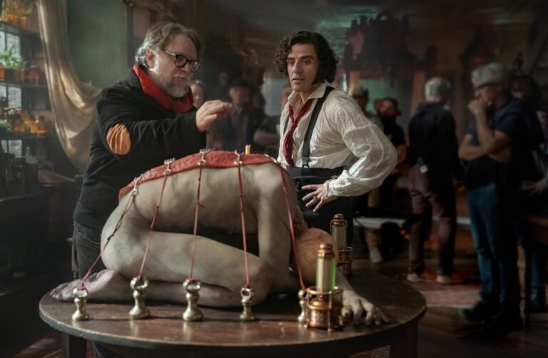 La película “Frankenstein”, de Guillermo del Toro, gana 3 premios Óscar