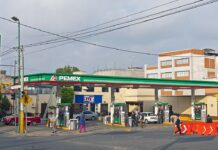 La irracionalidad de Trump incendia el mercado energético: México resiste el embate del crudo